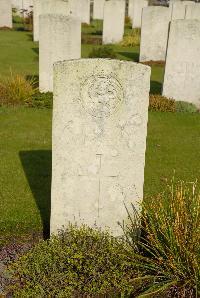 Pond Farm Cemetery - Daniels, W H