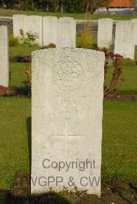 Pond Farm Cemetery - Dye, J