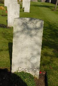 Pond Farm Cemetery - Forbes, W F