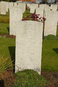 Pond Farm Cemetery - Fribbens, W C