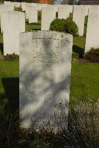 Pond Farm Cemetery - Hamer, J