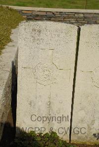 Pond Farm Cemetery - Harris, C W