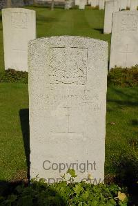Pond Farm Cemetery - Humphreys, W E