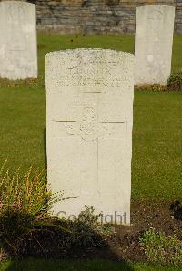 Pond Farm Cemetery - Hunter, Thomas