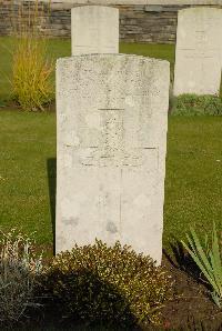 Pond Farm Cemetery - Maynard, G