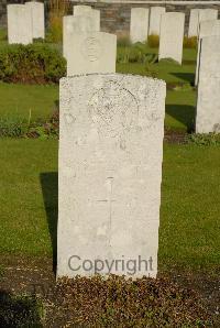 Pond Farm Cemetery - Watt, R
