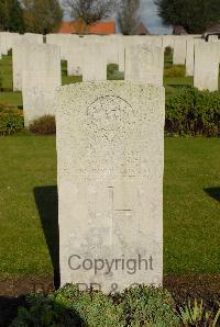 Pond Farm Cemetery - Woodend, T