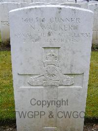 St. Hilaire Cemetery Frevent - Walker, N