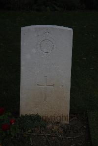 Englebelmer Communal Cemetery Extension - Boxall, Percy John