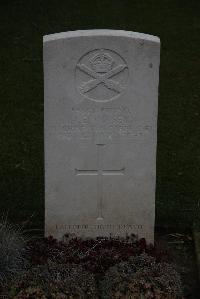 Englebelmer Communal Cemetery Extension - Moisey, Arthur Edward