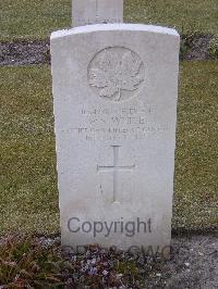 Holten Canadian War Cemetery - White, Walter Samuel
