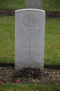 Maroeuil British Cemetery - Allan, A