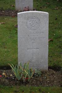 Maroeuil British Cemetery - Bell, Robert