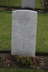 Maroeuil British Cemetery - Borthwick, Alexander