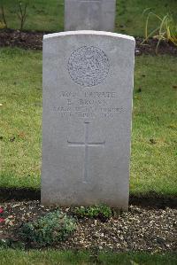 Maroeuil British Cemetery - Brown, E