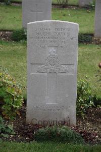 Maroeuil British Cemetery - Davies, Hugh