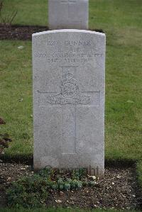Maroeuil British Cemetery - Fair, E