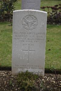 Maroeuil British Cemetery - Fox, Harold Sidney George