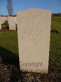 Maroeuil British Cemetery - Gunther, Friedrich