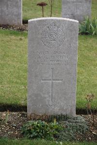 Maroeuil British Cemetery - Hinton, Alfred George