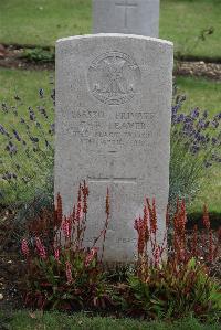 Maroeuil British Cemetery - Leaver, G F