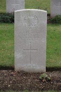 Maroeuil British Cemetery - Luckie, Thomas