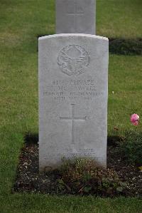 Maroeuil British Cemetery - McDowell, J