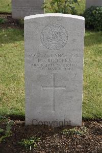 Maroeuil British Cemetery - Rodgers, M