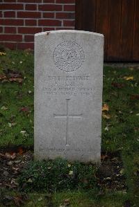 Maroeuil British Cemetery - Smith, A
