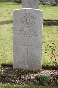 Maroeuil British Cemetery - Smith, H N