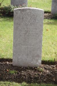 Maroeuil British Cemetery - Tickner, J