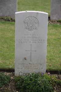 Maroeuil British Cemetery - Tolhurst, E H