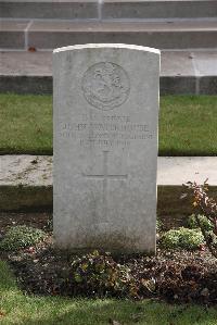 Maroeuil British Cemetery - Waterhouse, John