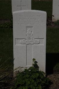 Ypres Reservoir Cemetery - Cooke, Everek William