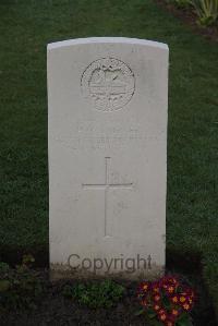 Ypres Reservoir Cemetery - Turner, H R