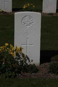 Ypres Reservoir Cemetery - Vine, G H F