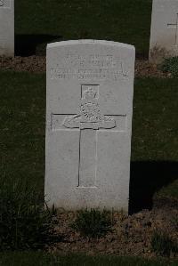 Ypres Reservoir Cemetery - Walkem, W G C