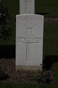 Ypres Reservoir Cemetery - Walter, F