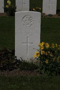 Ypres Reservoir Cemetery - Walton, Joseph Milton