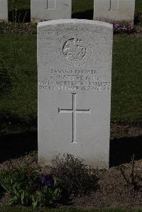 Ypres Reservoir Cemetery - Waterland, Fred