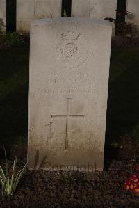 Ypres Reservoir Cemetery - Watson, T B