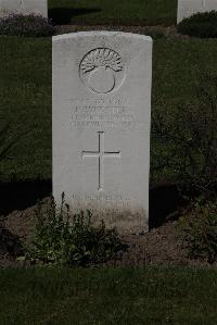 Ypres Reservoir Cemetery - Webster, F