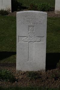 Ypres Reservoir Cemetery - Whysall, E
