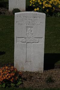 Ypres Reservoir Cemetery - Wilcox, Charles William