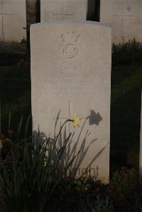 Ypres Reservoir Cemetery - Winter, G E