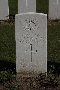 Ypres Reservoir Cemetery - Wolhuter, William J