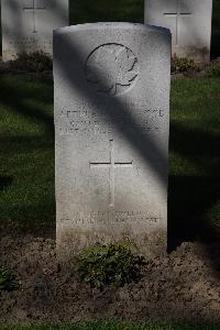 Ypres Reservoir Cemetery - Wood, Arthur Edwin