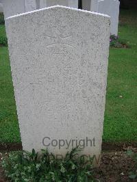Rocquigny-Equancourt Road British Cemetery&#44; Manancourt - Begemann, Wilhelm