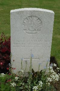Rocquigny-Equancourt Road British Cemetery&#44; Manancourt - Bentley, Edgar