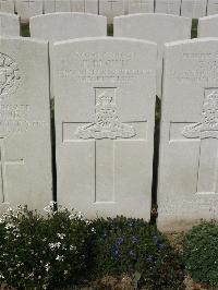 Bailleul Communal Cemetery Extension (Nord) - Brown, Ernest